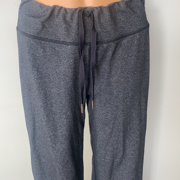 Lululemon pants - Picture 2 of 9